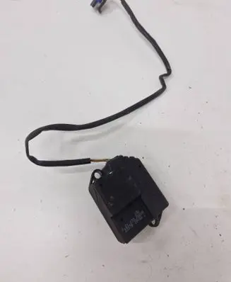 Opel Vivaro Air flap motor/actuator 16107220006