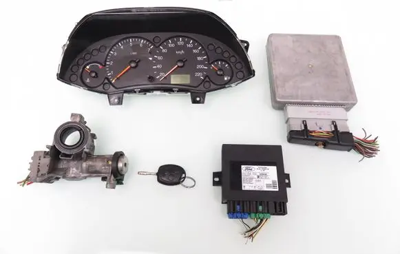 Ford Focus Engine control unit/module ECU 98AG15K600DB 98AB12A650CWD 5WK47230B