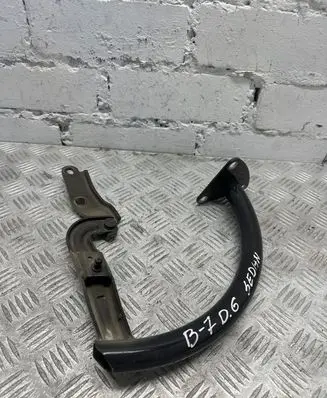 Volkswagen PASSAT B7 Tailgate/trunk/boot hinge 3c5827302b