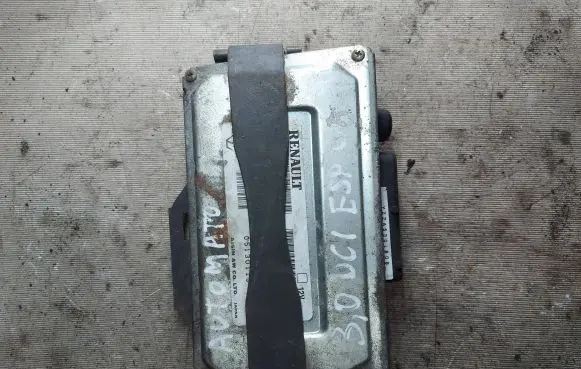 Renault Espace - Grand espace IV Gearbox control unit/module 8200306333 YZFB017779 05130113