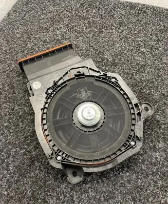 BMW X1 U11 Front door speaker 9878329