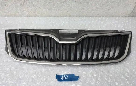 Skoda Rapid (NH) Front bumper upper radiator grill 5903107147324