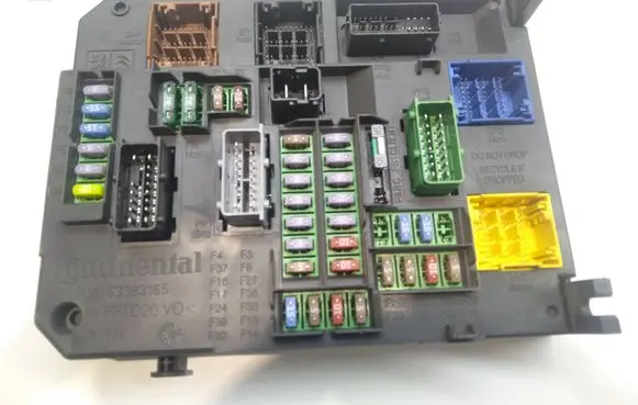Peugeot 508 Fuse box set A2C53383165 A2C32427600
