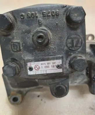 BMW 7 E38 Steering rack 8075991107 1095187