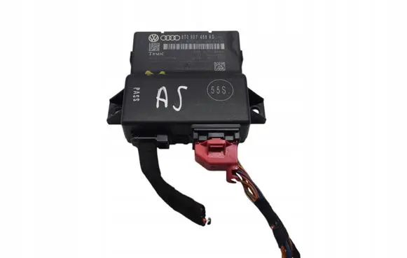 Audi A5 8T 8F Gateway control module 8T0907468AD