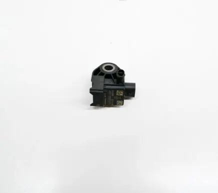 Mercedes-Benz E W213 Airbag deployment crash/impact sensor A2139051300