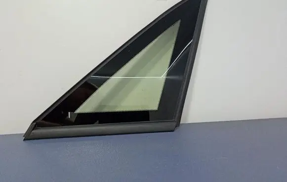 Honda Jazz Rear side window