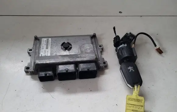 Peugeot 2008 I Engine control unit/module 9811545080 9673257480