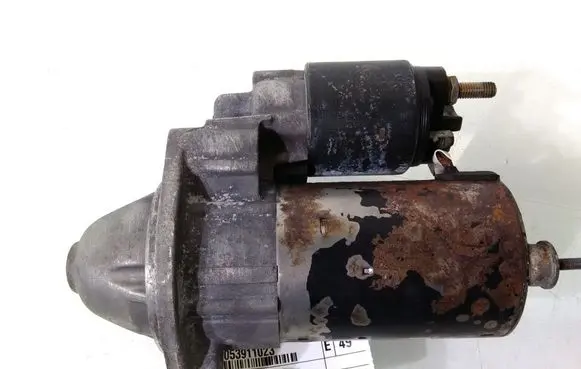 Audi A4 S4 B5 8D Starter motor 053911023