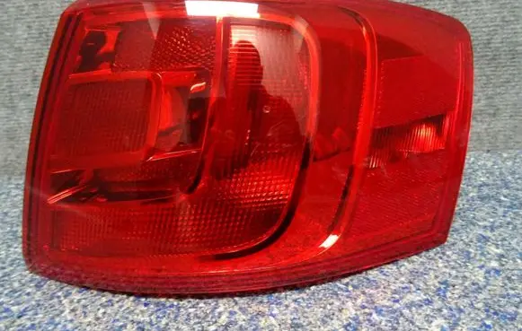 Volkswagen Jetta VI Rear/tail lights 5C6945096