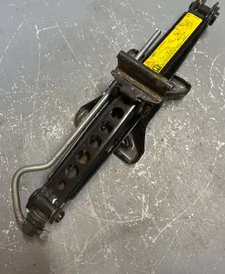 Ford Mondeo Mk III Lift Jack 1S7A17080AD