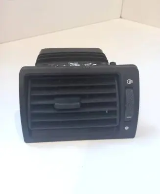 Ford Fiesta Dashboard side air vent grill/cover trim A018B09