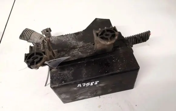 Nissan Almera Tino Fuse box set