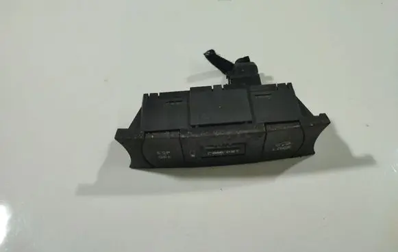 Volkswagen Touareg I ESP (stability program) switch 