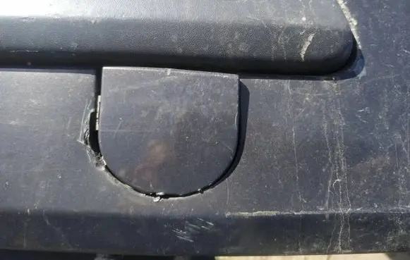 Renault Modus Front tow hook cap/cover