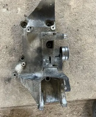 Renault Laguna II Generator/alternator bracket 8200115762