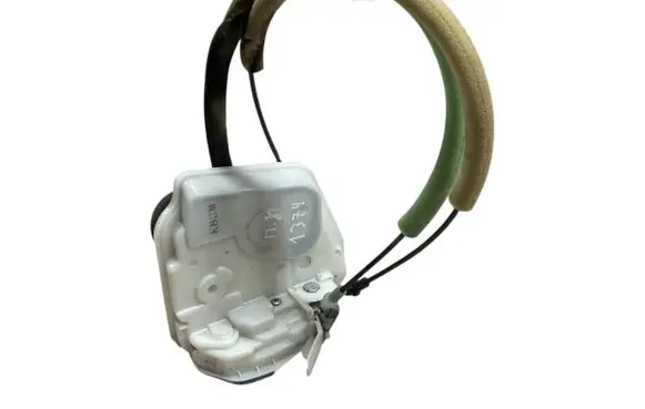 Mazda 6 Rear door lock F96G01R1