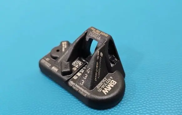 BMW iX1 Tire pressure sensor 6877936 IMPRK1573705
