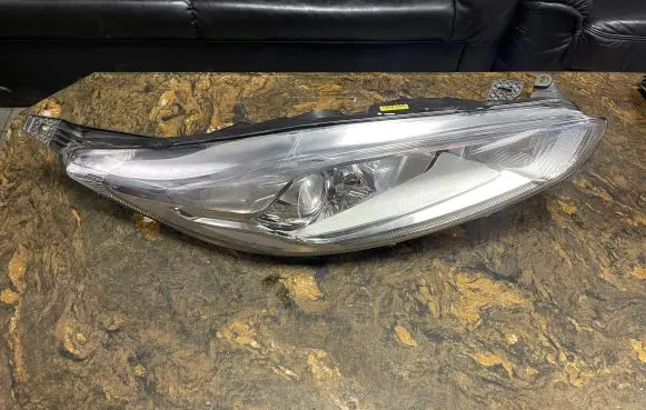 Ford Fiesta Headlight/headlamp C1BB13W029CE C1BB13W029