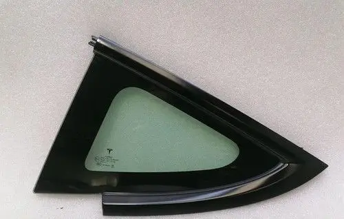 Tesla Model Y Rear door window glass 151497801C