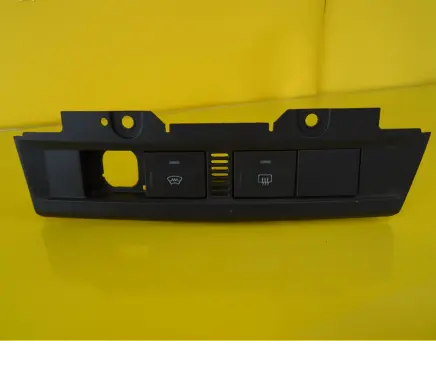 Ford Focus Windscreen/window heater switch 4M5113D732BC