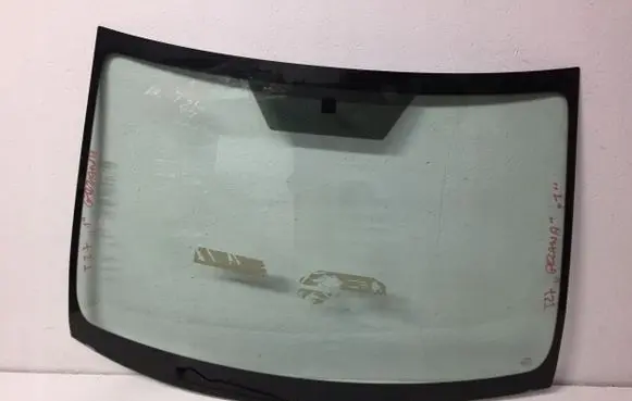 Toyota Avensis T270 Front windscreen/windshield window 967000D100G