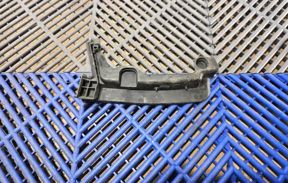 Toyota C-HR I Other front door trim element 67837F4010