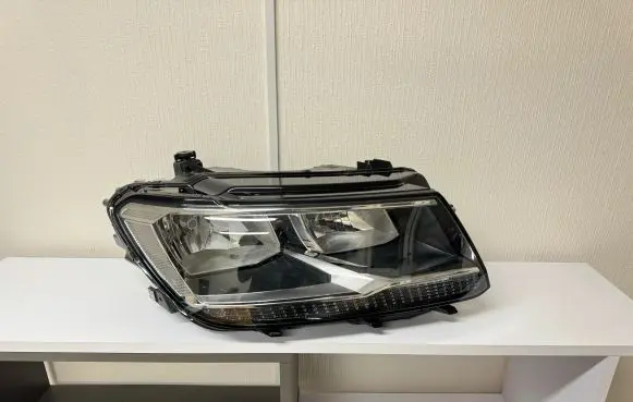 Volkswagen Tiguan Headlight/headlamp 5NB941006B 030110120200