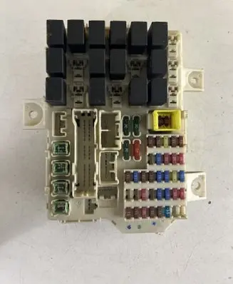 Mitsubishi Colt Fuse module MN108320 1791HOA1 1571HOA