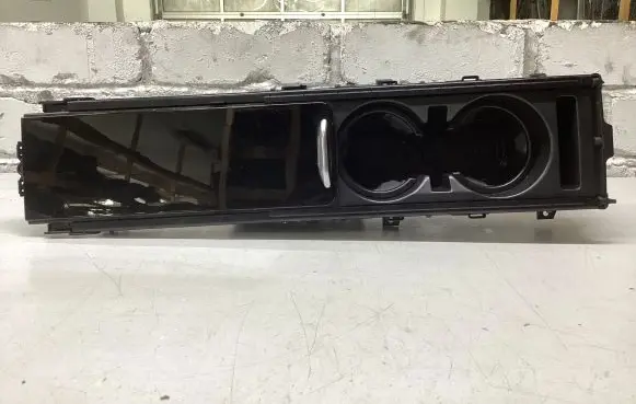 Land Rover Discovery 5 Cup holder front HY32045H62B