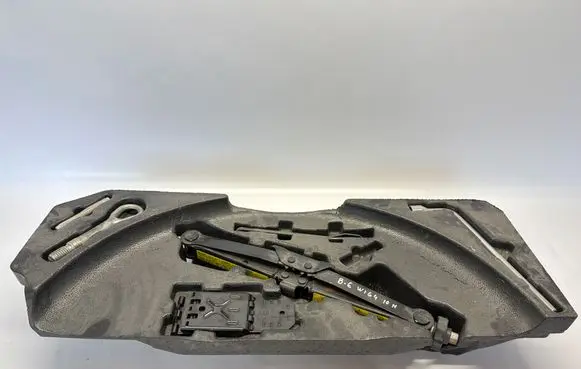 Mercedes-Benz ML W164 Tool set A1648992514 A1645800118 A2215810001