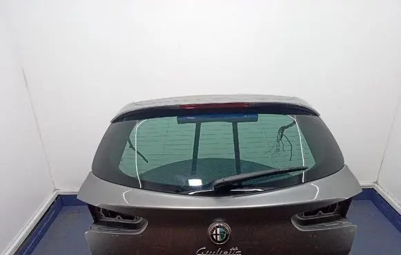 Alfa Romeo Giulietta Tailgate/trunk/boot lid