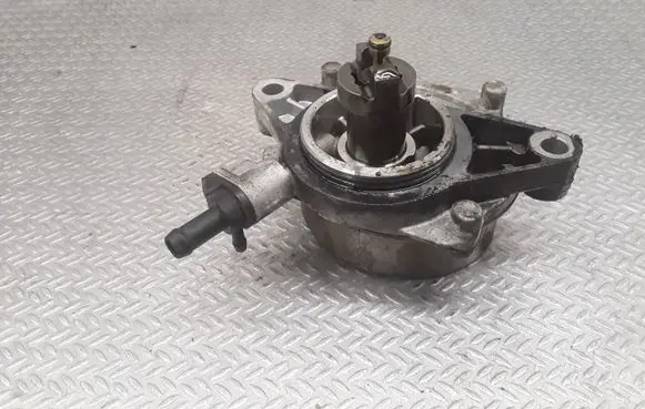 KIA Carnival Vacuum pump 288104X100