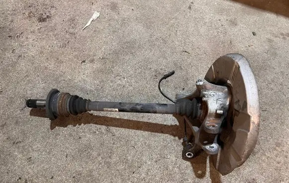 BMW 7 F01 F02 F03 F04 Rear wheel hub 7566087