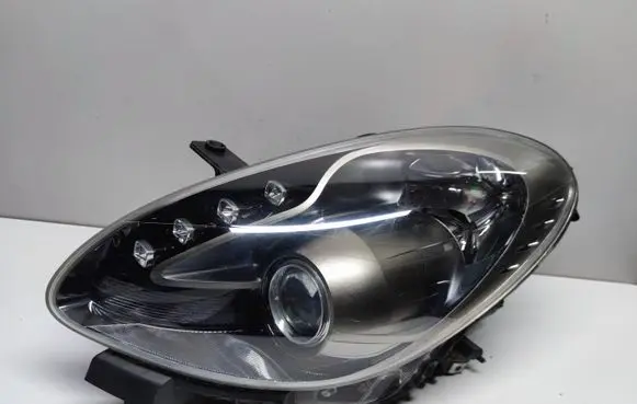 Alfa Romeo Giulietta Headlight/headlamp 17g4t1