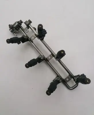 Cadillac CTS Fuel injectors set 0280156045 0280160642
