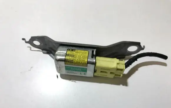 Toyota Prius (XW20) Airbag deployment crash/impact sensor 8983447020 89834-47020