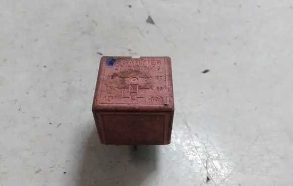 Renault Clio II Other relay 8200308271