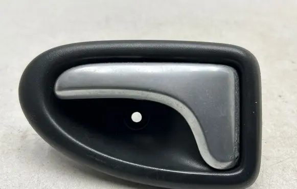 Opel Vivaro Front door interior handle 8200028994