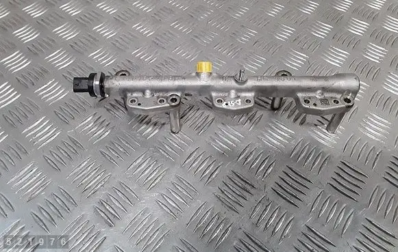 BMW 2 F46 Fuel main line pipe DE14018510 8665631
