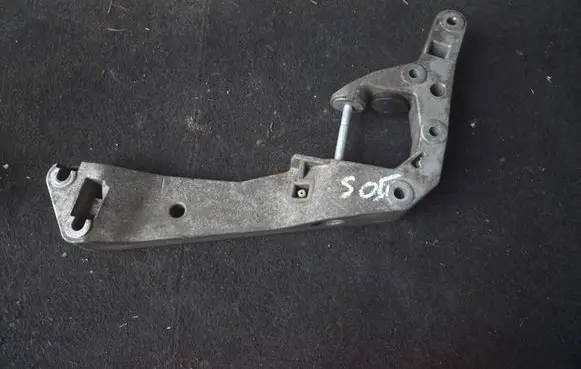 BMW X7 G07 Gearbox mounting bracket 8486998 A46000