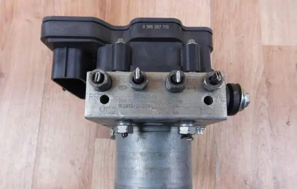 Peugeot Boxer ABS Pump 00520655480 520655480 0265257713