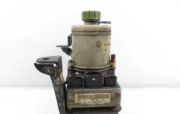 Skoda Fabia Mk1 (6Y) Power steering pump 6Q0423155AD