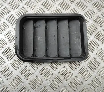 Volkswagen Multivan T7 Quarter panel pressure vent 4N0819181A