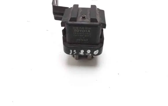 Lexus IS 220D-250-350 Glow plug pre-heat relay 2861067010
