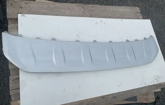 Audi Q7 4M Front bumper lip 4M0807733D