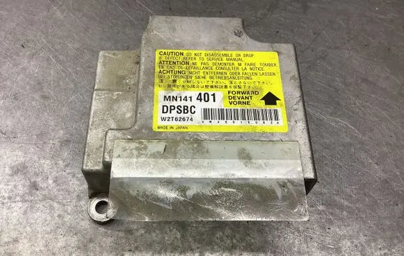 Mitsubishi Grandis Airbag control unit/module MN141401 W2T62674