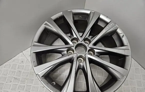 R18 alloy rim