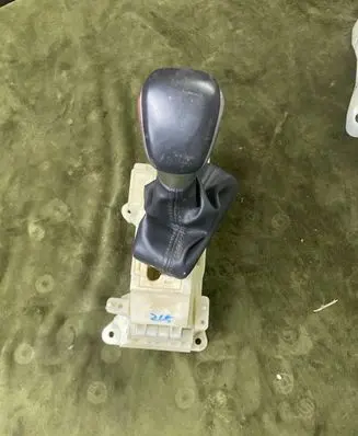 Hyundai Ioniq Gear selector 12334454131251