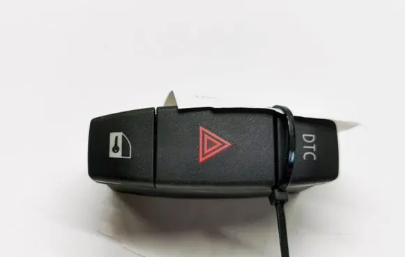 BMW 1 E81 E87 Hazard light switch 6945603